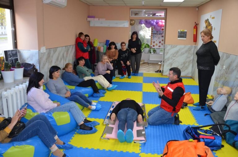 photo_5244962273619545727_y