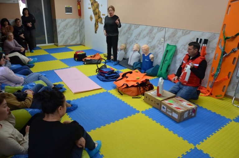 photo_5244962273619545728_y