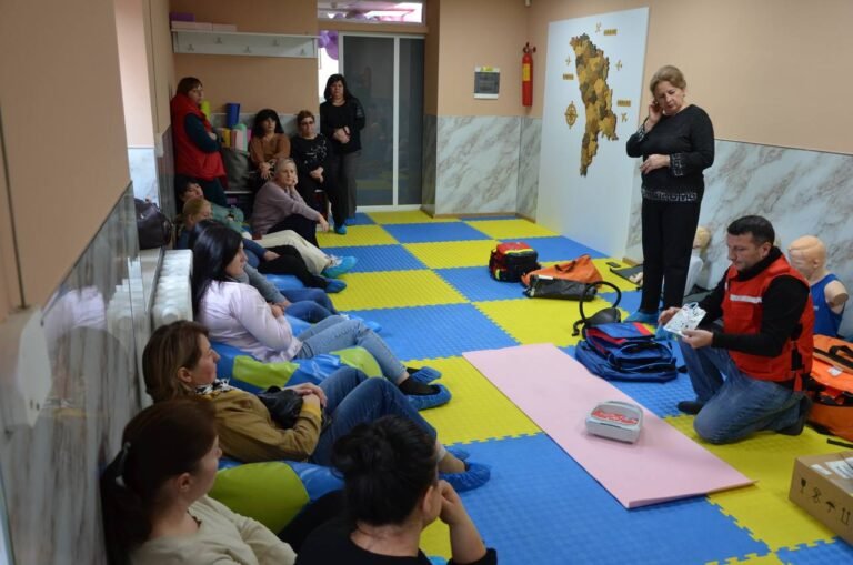 photo_5244962273619545731_y