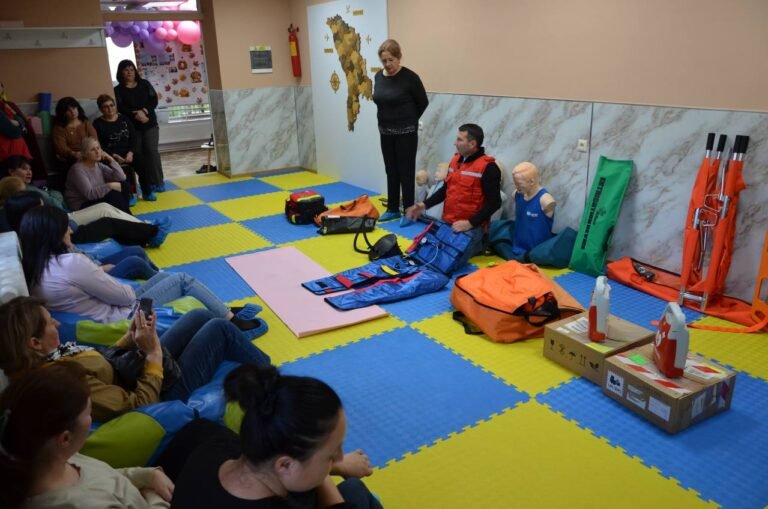 photo_5244962273619545734_y